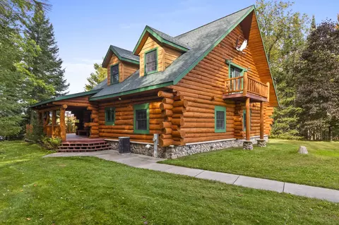 15811 Cedar Ridge Ln, Mountain, WI 54149