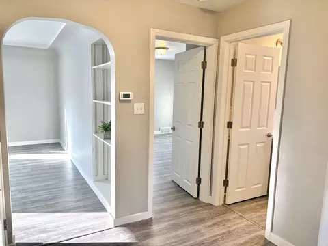 Entry Way - 338 River Dr, Appleton, WI 54915 photo 3 of 3