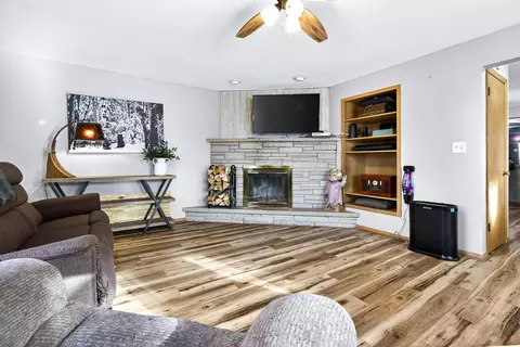 802 E Florida Ave, Appleton, WI 54911 photo 13
