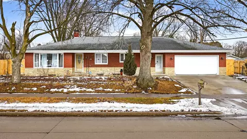 802 E Florida Ave, Appleton, WI 54911