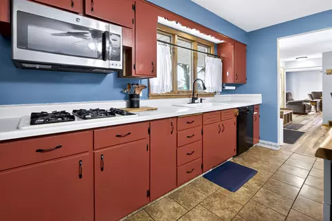 802 E Florida Ave, Appleton, WI 54911 photo 3
