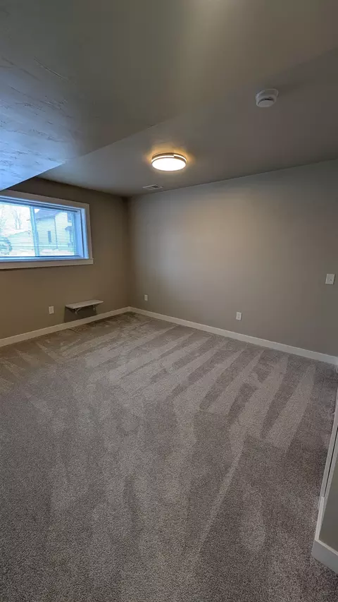 Bedroom - 119 E Harrison St, Appleton, WI 54915 photo 4 of 4