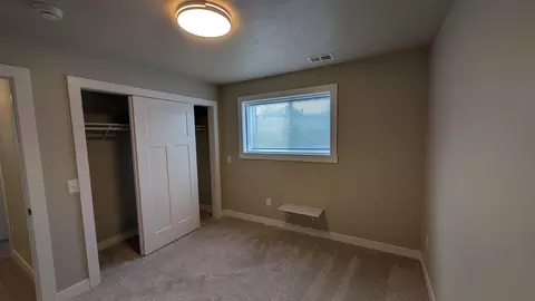 Bedroom - 119 E Harrison St, Appleton, WI 54915 photo 3 of 4