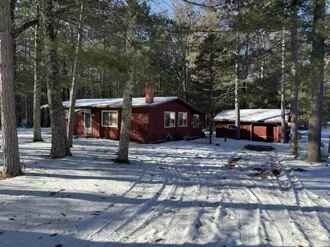 w2087 Great Bear Road, Keshena, WI 54135