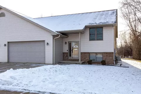 1523 Harrison St, Kaukauna, WI 54130