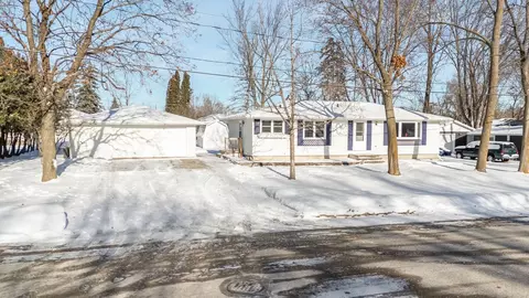 800 Maple St, Winneconne, WI 54986
