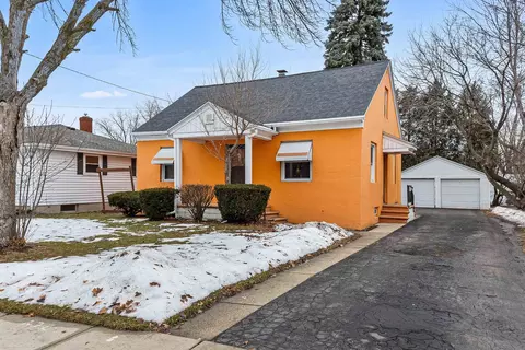 1463 Eastman Ave, Green Bay, WI 54302