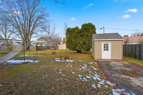 Exterior - 528 E Maple St, Appleton, WI 54915 photo 2 of 4