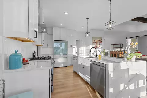 Kitchen - 302 Kerrigan Dr, Wrightstown, WI 54180 photo 1 of 5