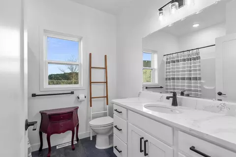 Bath - 302 Kerrigan Dr, Wrightstown, WI 54180 photo 5 of 5