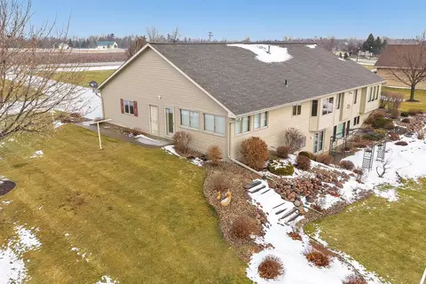 4207 Lost Dauphin Rd, De Pere, WI 54115