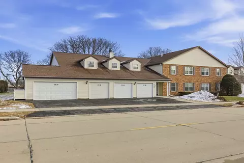 2324 Wisconsin St, Oshkosh, WI 54901