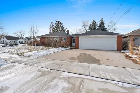 134 E Byrd St, Appleton, WI 54911