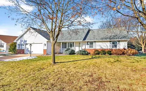 n1351 Westgreen Drive, Greenville, WI 54942