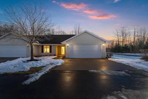 225 Channel Trce, Shawano, WI 54166