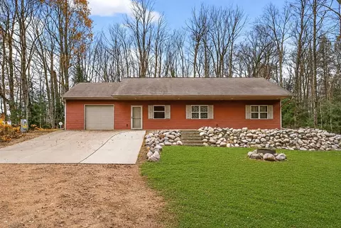 N11805 County Road J, Tigerton, WI 54486
