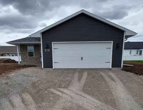 2509 Lawrence Dr, De Pere, WI 54115