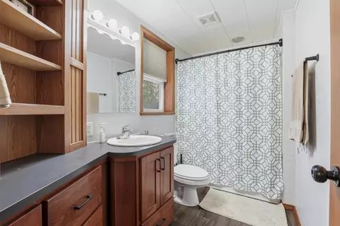 Bath - 524 E Mckinley St, Appleton, WI 54915 photo 1 of 3