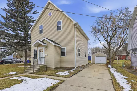 Exterior - 524 E Mckinley St, Appleton, WI 54915 photo 2 of 3