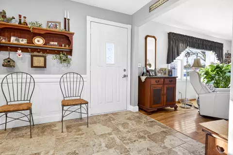 1128 E Layton Ave, Appleton, WI 54915 photo 4