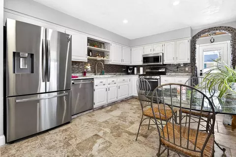 1128 E Layton Ave, Appleton, WI 54915 photo 8