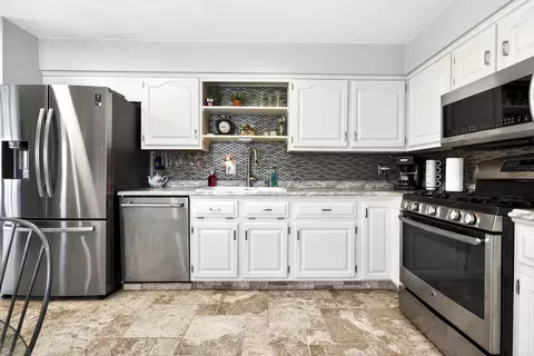 1128 E Layton Ave, Appleton, WI 54915 photo 9