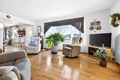 1128 E Layton Ave, Appleton, WI 54915 photo 5