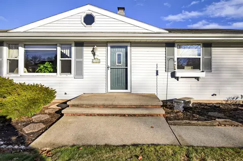 1128 E Layton Ave, Appleton, WI 54915 photo 3