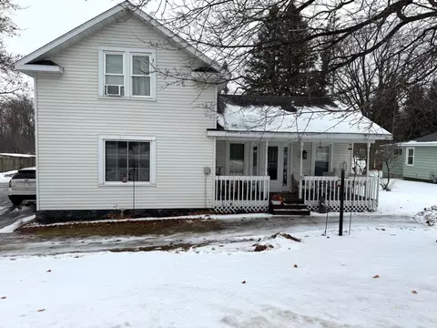 630 E Main St, Embarrass, WI 54933