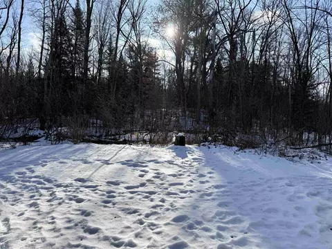 n11286 County Road P, Iola, WI 54945