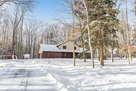 3398 Wilderness Trl, Green Bay, WI 54313