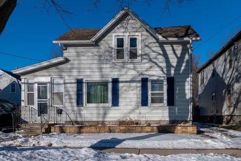 736 W 8th St, Appleton, WI 54914