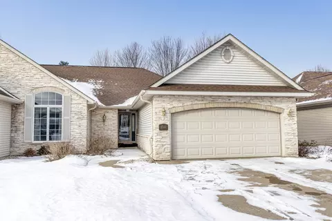 4640 Ridgeview Ct, Wisconsin Rapids, WI 54494