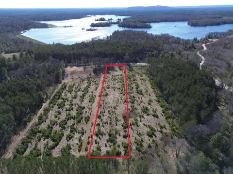 11800 High Falls Rd, Crivitz, WI 54114