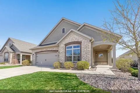 210 N Bedford Rd, Green Bay, WI 54311