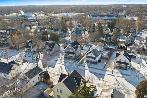 View/Area - 425 E Summer St, Appleton, WI 54911 photo 3 of 13