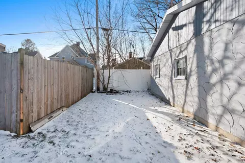 Exterior - 425 E Summer St, Appleton, WI 54911 photo 7 of 11