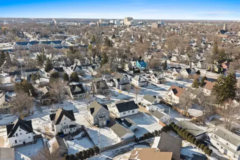 View/Area - 425 E Summer St, Appleton, WI 54911 photo 6 of 13
