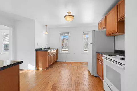 Kitchen - 425 E Summer St, Appleton, WI 54911 photo 4 of 7