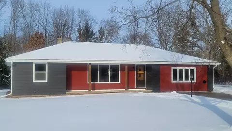 7106 Garbrecht Rd, Oconto Falls, WI 54154