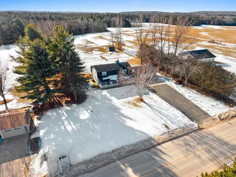View/Area - 1007 Schabow St, Gresham, WI 54128 photo 4 of 17