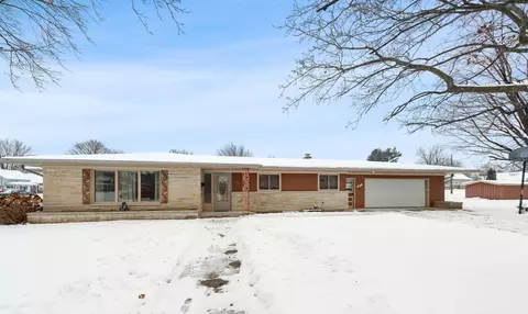 401 Mccagg St, Peshtigo, WI 54157
