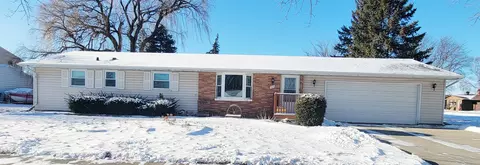505 Westplain Dr, Green Bay, WI 54303