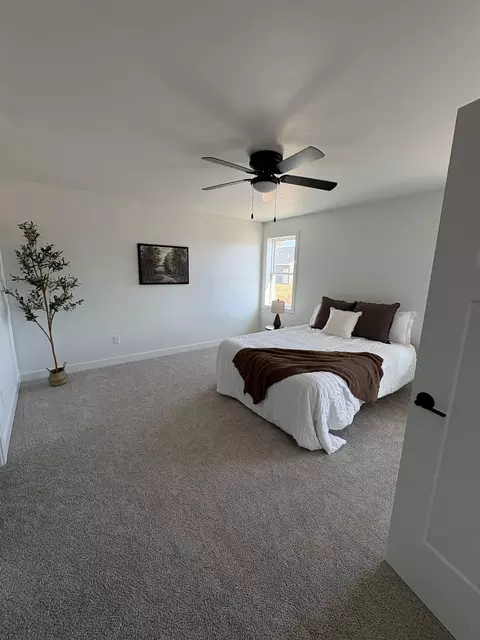 Bedroom - W5609 Tonys Way, Appleton, WI 54915 photo 2 of 6