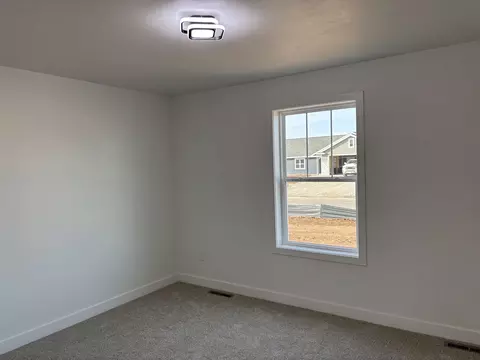 Bedroom - W5609 Tonys Way, Appleton, WI 54915 photo 5 of 6