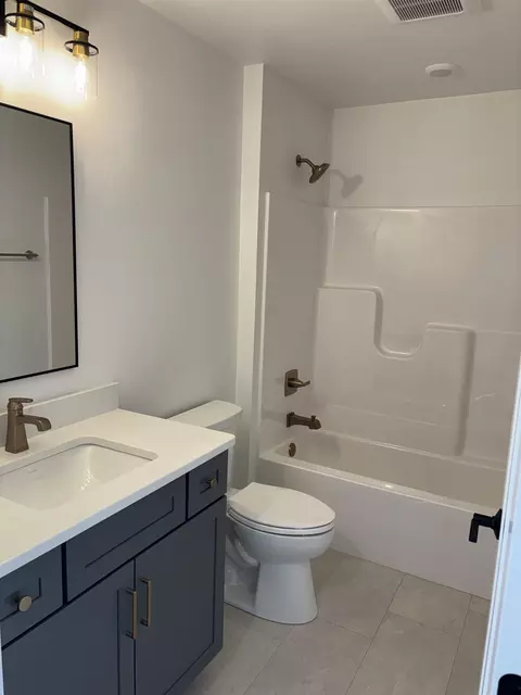 Bath - W5609 Tonys Way, Appleton, WI 54915 photo 5 of 5