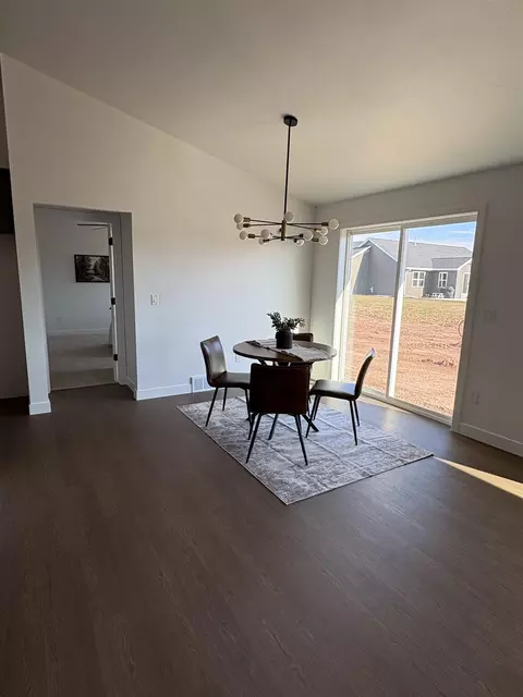 Dining - W5609 Tonys Way, Appleton, WI 54915 photo 2 of 2