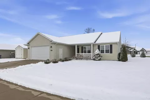 2627 Marathon Ave, Neenah, WI 54956