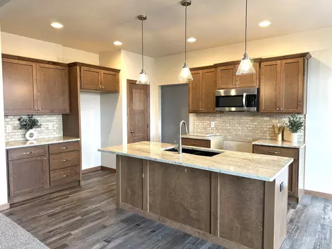 Kitchen - N9257 Breezy Way, Appleton, WI 54915 photo 3 of 4