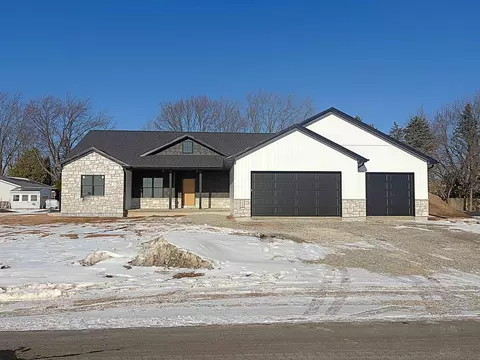N3975 Wettering Way, Freedom, WI 54130